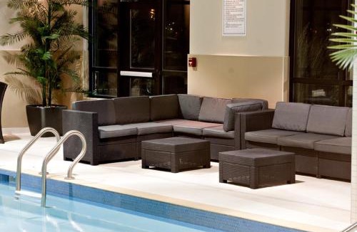 Pembroke Hotel | Holiday Inn Express Pembroke by IHG