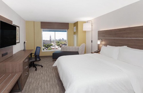 Lowertown Hotel | Holiday Inn Express & Suites Downtown Ottawa East by IHG