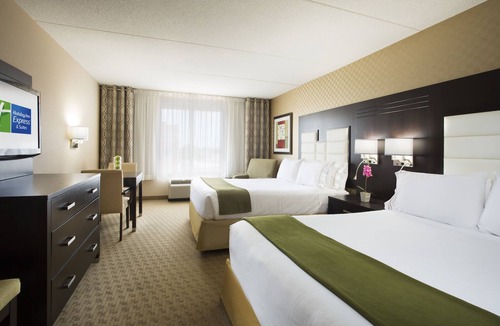Bells Corners Hotel | Holiday Inn Express & Suites Ottawa West - Nepean by IHG