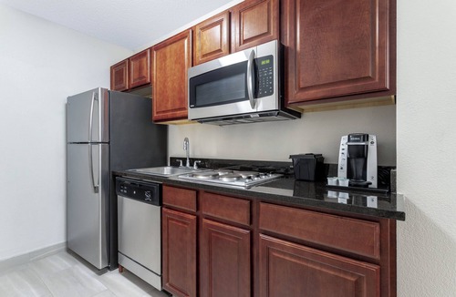 White Bear Lake Hotel | Holiday Inn Express & Suites Vadnais Heights by IHG