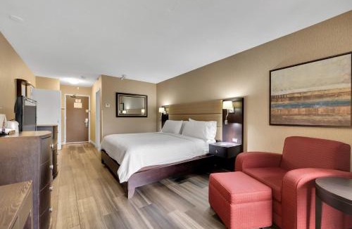 Peterborough Hotel | Holiday Inn Hotel Peterborough Waterfront by IHG
