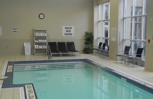 White Oaks Hotel | Holiday Inn Hotel & Suites London, an IHG Hotel