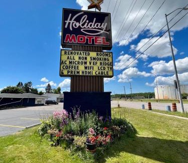Algoma District Hotel | Holiday Motel