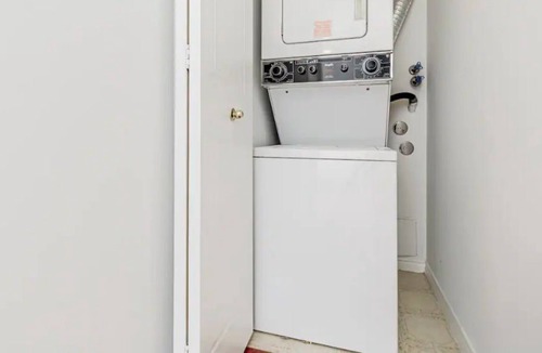 Scarborough Condo | Home Away from Home-1 Bedroom Condo In Toronto