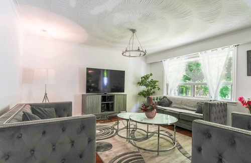 Scarborough House | home away home