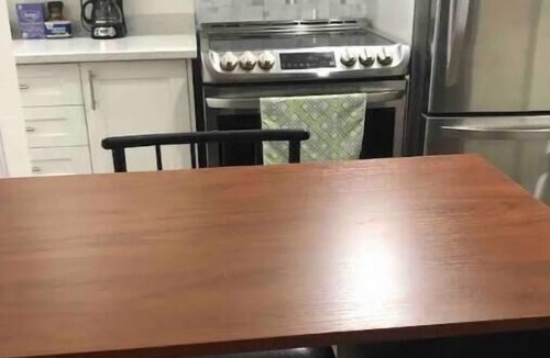 Brampton Apartment | Home from Home!