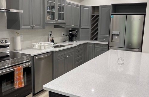 Newmarket House | Home with Park View on Yonge St Newmarket