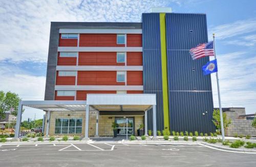 Plymouth Hotel | Home2 Suites By Hilton Plymouth Minneapolis