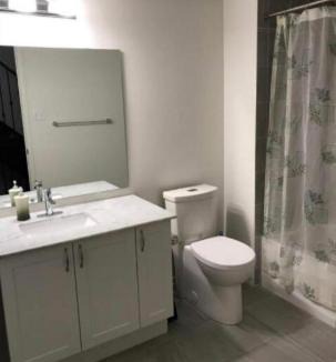 Lakeview House | Homestay Private Rooms