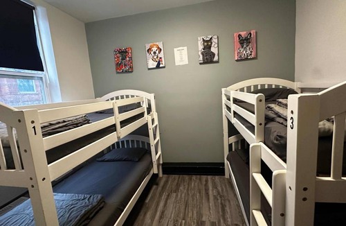 Trinity - Bellwoods Hostel | Hostel ∙ 8 guests