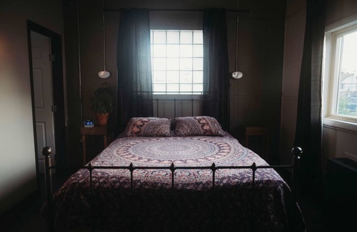 Thunder Bay Hostel | Hostel ∙ 8 guests