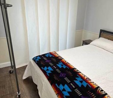 Moorhead Apartment | Hot Tub 5 beds