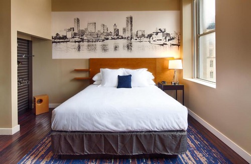Downtown Baltimore Hotel | Hotel RL Baltimore Inner Harbor