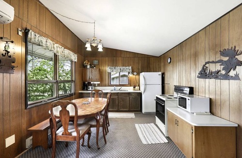 Fergus Falls House | House ∙ 2 bedrooms ∙ 8 guests