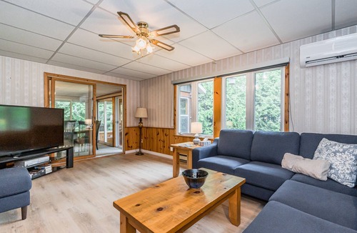 South Bruce Peninsula Cottage | Howdenvale Haven: Lake Huron Getaway with AC