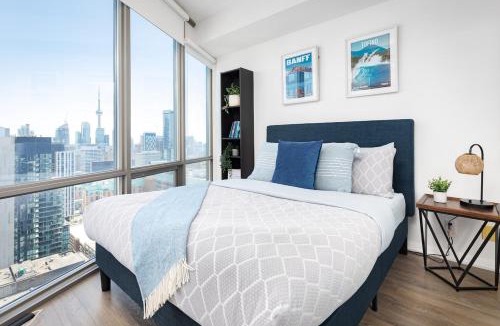 Bay Cloverhill Apartment | Huge 2BD 2BA with Sofa Bed and CN Tower VIew!