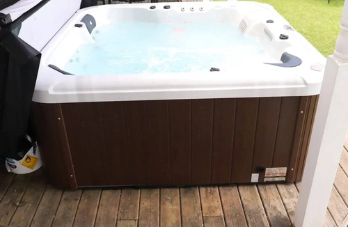 Port Stanton Cottage | Huge lakefront room, pool, hottub, sauna #10