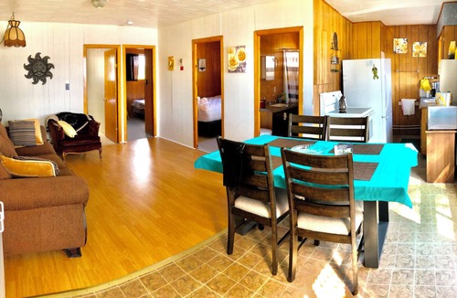 Lavigne Cottage | Humming Bird Cottage #5 nGraceland cottages