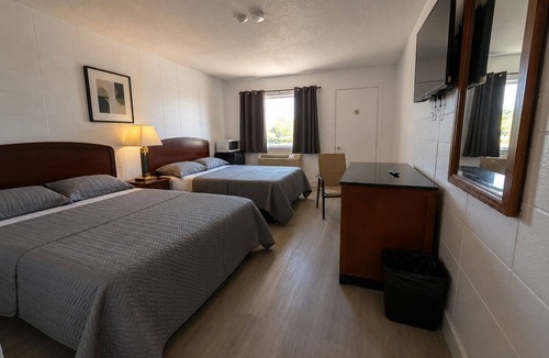 Kincardine Hotel | Huron Coast INN