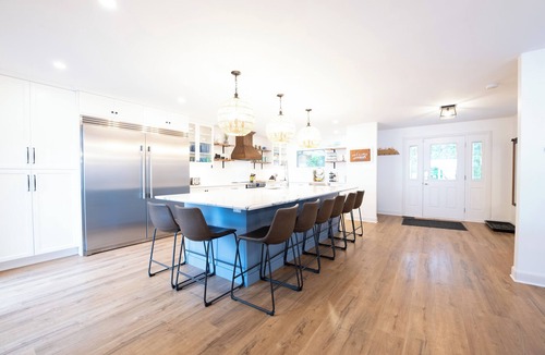 Killaloe Cottage | Incredible views, ample amenities & cozy atmosphere