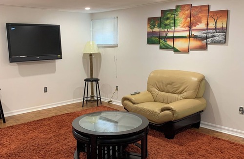 Mavis-Erindale House | Independent 2BR 1BTH 1PRK - Walk-in Ground Level