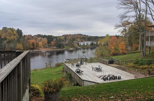 Bracebridge Hotel | Inn at the Falls