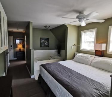 Port Stanley Hotel | Inn on the Harbour and Telegraph House