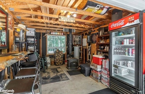 Irondale Cottage | Insta-worthy 3 Bedroom Waterfront Cottage in Haliburton