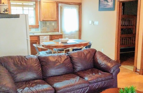 Lambton Shores Cottage | Ipperwash bliss sleep 5 hear the waves ☀️🌊