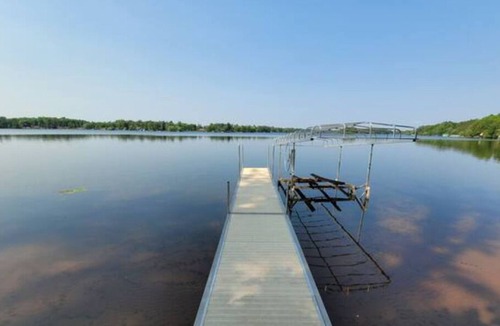 Sturgeon Lake House | Island Lake Retreat | Cabin on the Lake