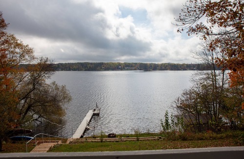 Duluth House | "It's All Good" at Pike Lake