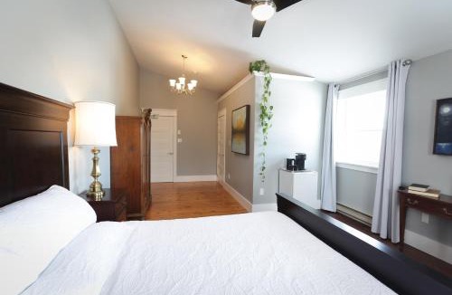 Prince Edward Hotel | Jackson's Falls Country Inn