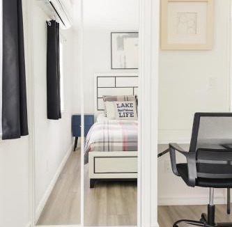 East Windsor House | Jnice Residence