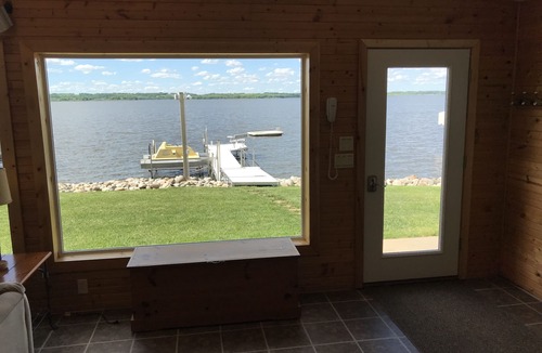 Windsor Cabin | Just 15 Feet To Fishing and Fun - Dakota View Cabin Lake Traverse!