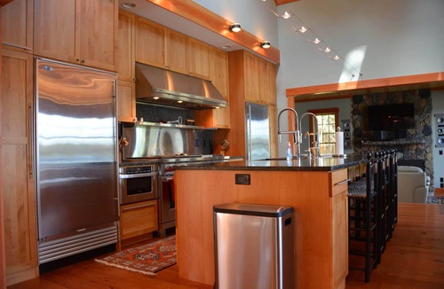 Backus Cottage | Just in! Week of 12- 19 July is now available. Premium Accommodation.