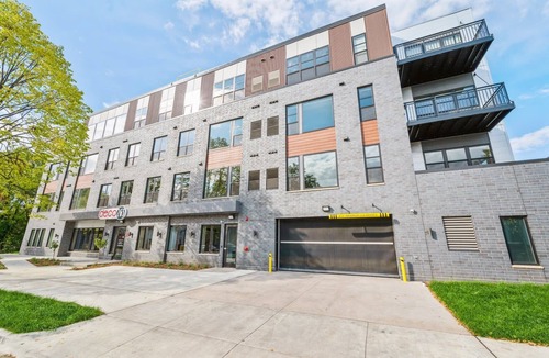 Harrison Apartment | Kasa | Experience Bryn Mawr, Balcony + Gym Access | Minneapolis