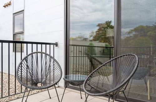 Harrison Apartment | Kasa | Experience Bryn Mawr, Balcony + Gym Access | Minneapolis