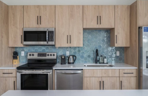 Harrison Apartment | Kasa | Family Friendly 2BD with Balcony | Minneapolis