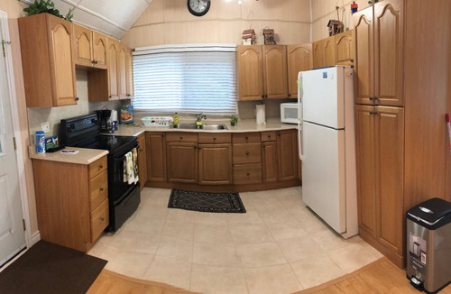 Gannon Village Cottage | Kawartha Lakehouse - Private resort