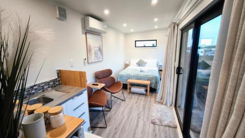 Westport House | Kawatiri Palms