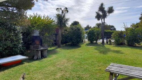 Pohara House | Kea View - Pohara Beach Holiday Home