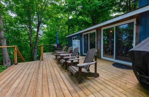 Arden Cottage | Kennebec Escape: Cozy 4-Season Lakefront Cottage with Stunning Views & Pvt Dock