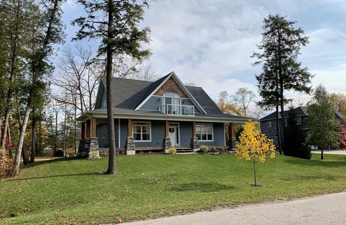 Bayfield House | Kew Cottage - Town of Bayfield