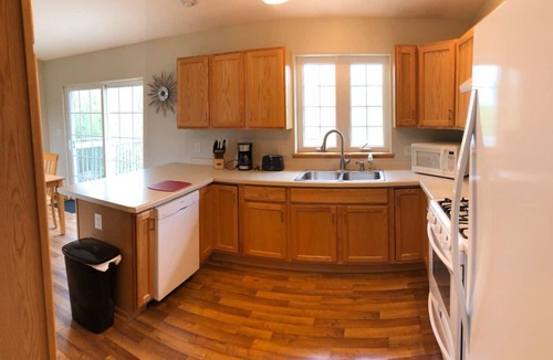 Proctor House | Kingsbury Creek Vacation Home