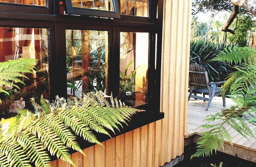 Upper Moutere Cottage | Kissing Gate Escape: top 14 in world TripAdvisor