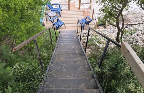 Dunnville Cottage | Lake/Beachfront/Firepit/sleeps 6/Pet Friendly/Heated