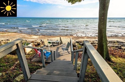 Port Colborne Villa | Lake Erie Waterfront Villa In The Middle of Summer