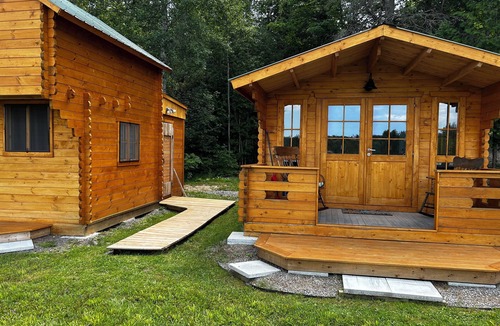 Admaston/Bromley Cabin | Lake front private Bunkies …accommodates 6 people!