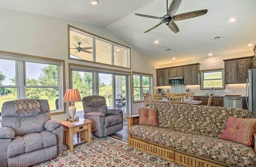 Brandon House | Lake Home Near Alexandria: Kayaks Provided!