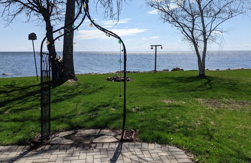 Warroad House | Lake Home that has Comfort with a View
